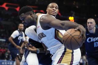 他不仅需要 他不仅需要