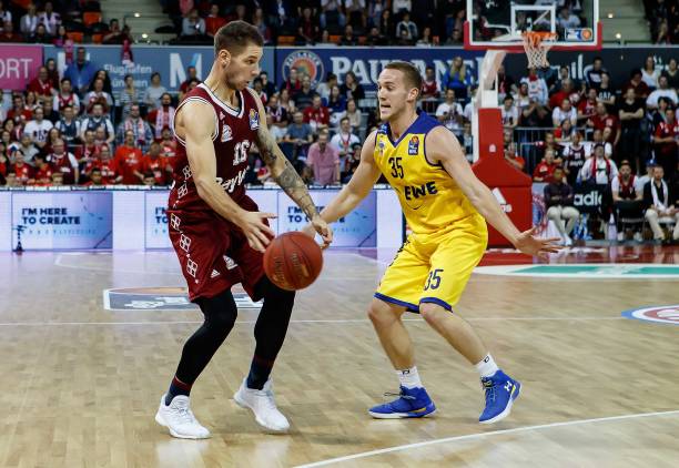 持球单打与 持球单打与