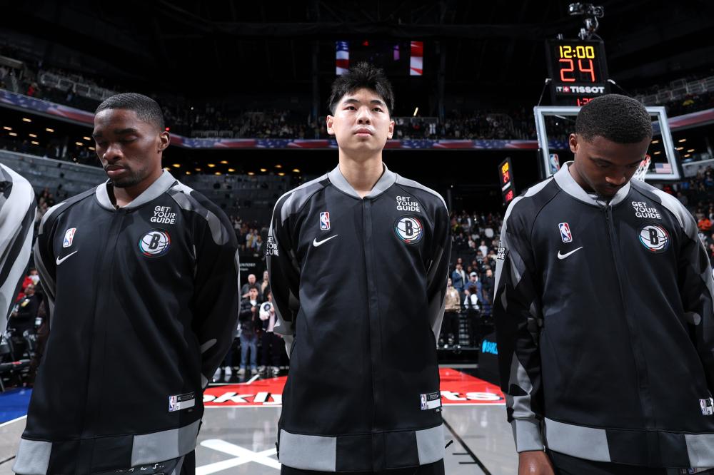 我们可以窥 我们可以窥